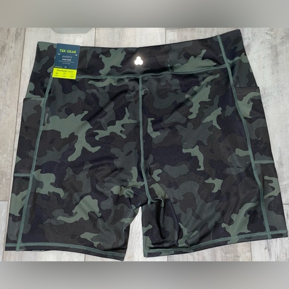 🔥 TEK GEAR HIGH RISE CAMO ARMY PRINT BIKE SHORTS SIZE 3X NEW - Picture 6 of 8